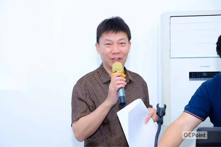 入戶門合頁 行業(yè)研討會專家